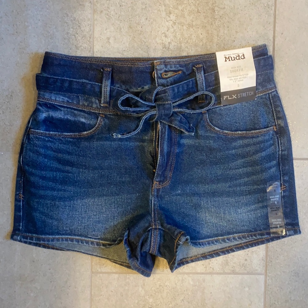 Mudd shorts size 5